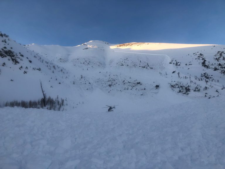 One missing, one killed after avalanche in Purcells
