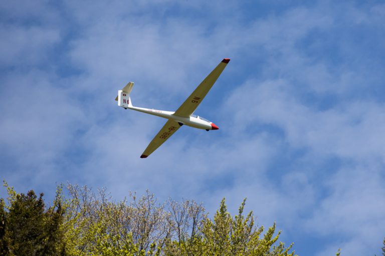 Glider crash near Invermere leaves Kelowna man in critical condition