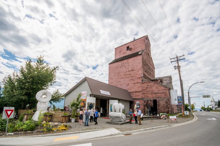 Creston grain elevator restoration to be completed early spring