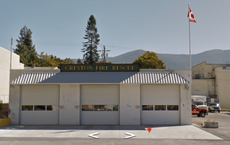 Creston Valley firefighters tackle blaze along railway tracks