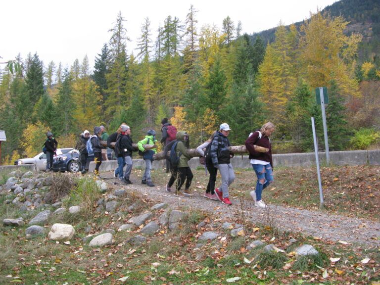 Creston students help build, install turtle logs