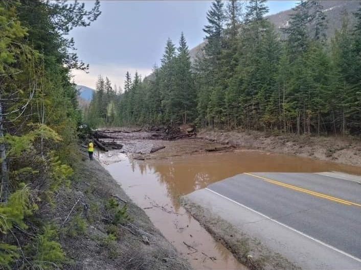 UPDATED: Kootenay Pass reopens