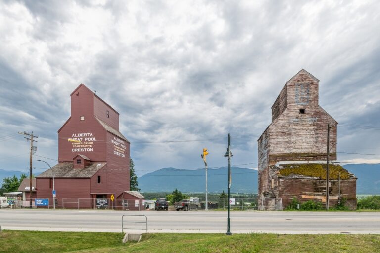 CBT begins deconstructing Creston’s white grain elevator